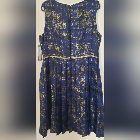 Tahari Arthur Levine Cocktail Dress - Picture 3 of 5